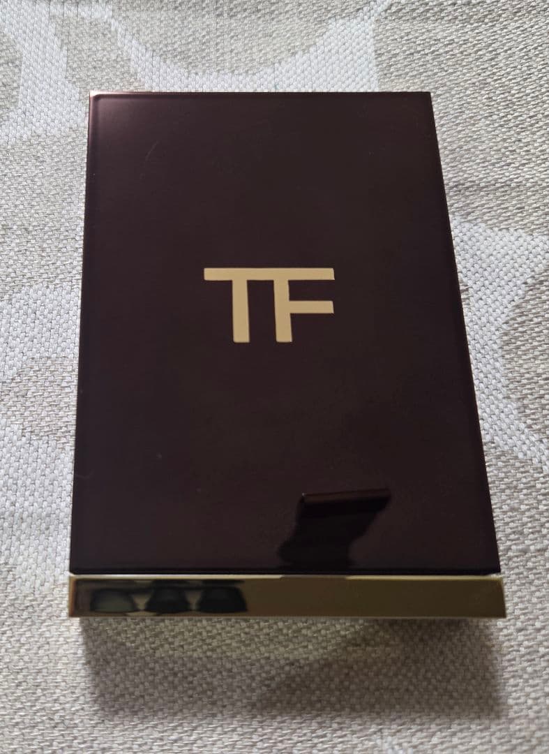 トム・フォード　アイカラークォード 01S メタリックモーブ