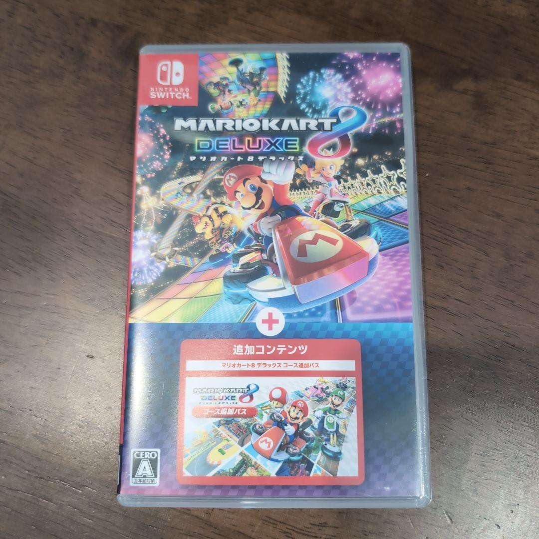 Switch マリオカート8 デラックス+コース追加パス ジョイコンハンドル付き