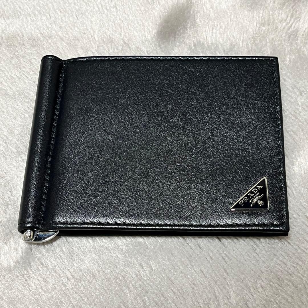 PRADA サフィアーノ マネークリップ付二つ折り財布 カードケース