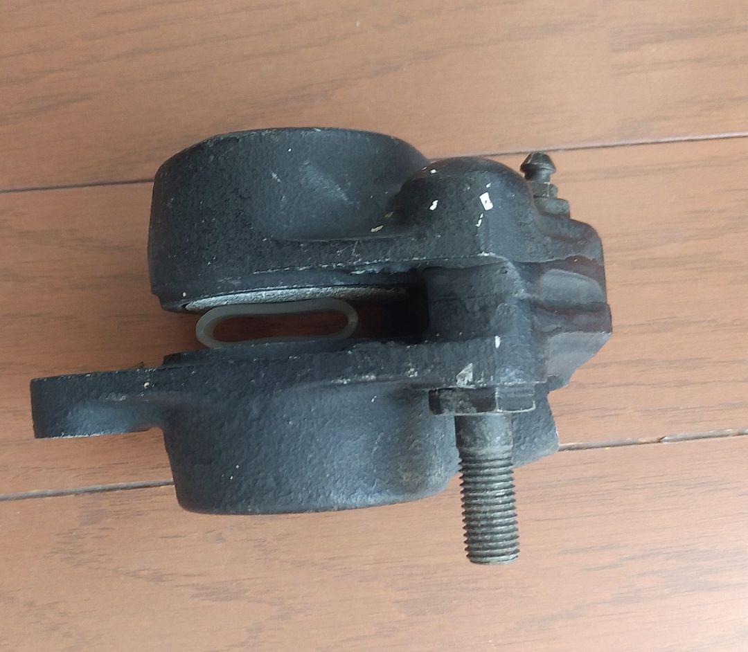 （太郎) ヤマハ　RD250.350 フロントブレーキキャリパーASSY