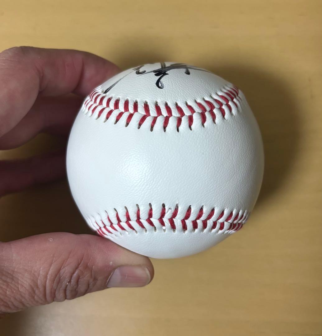 マンチカンさん専用　25 岡本和真　サインボール　巨人　読売　ジャイアンツ