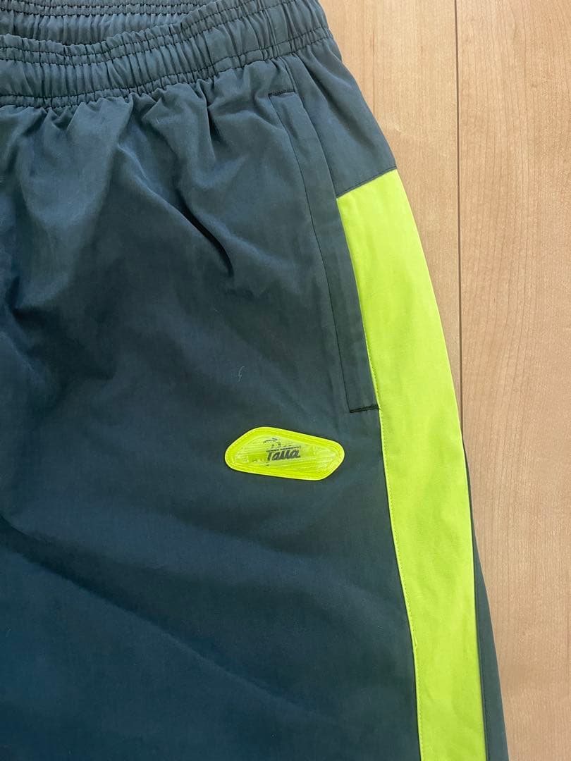 【最終値下げ中】Nike Patta コラボ　トラックパンツ　Mサイズ新品