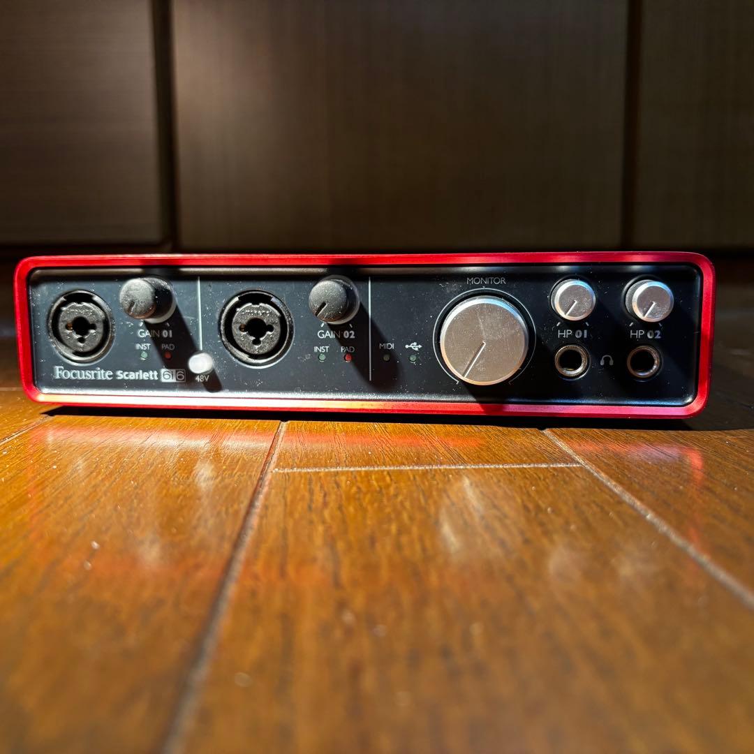 Focusrite Scarlett 6i6 オーディオインターフェイス