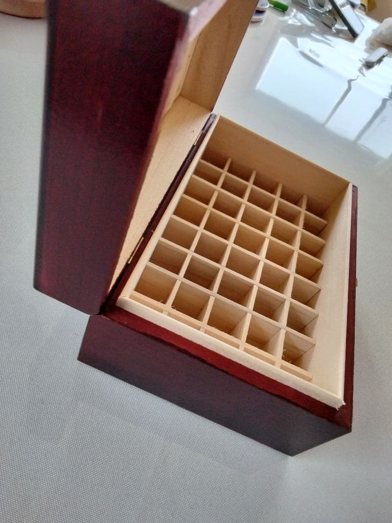 木箱■ヒーリングハーブス社プロフェッショナル・ボックス■フラワーエッセンス収納箱