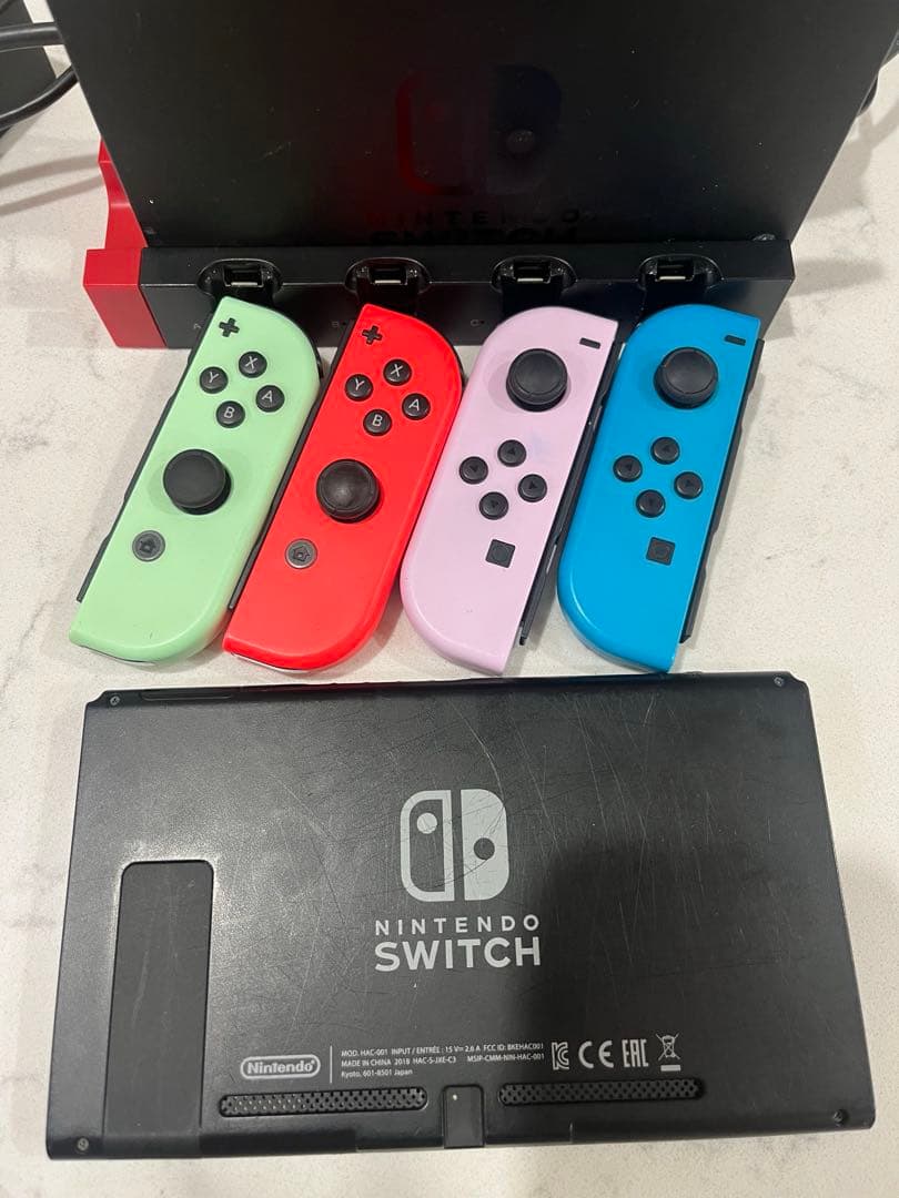 値下げ！Nintendo Switch 本体 ジョイコン4個付き