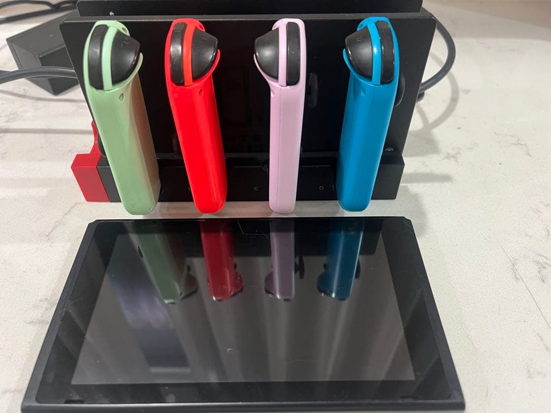 値下げ！Nintendo Switch 本体 ジョイコン4個付き