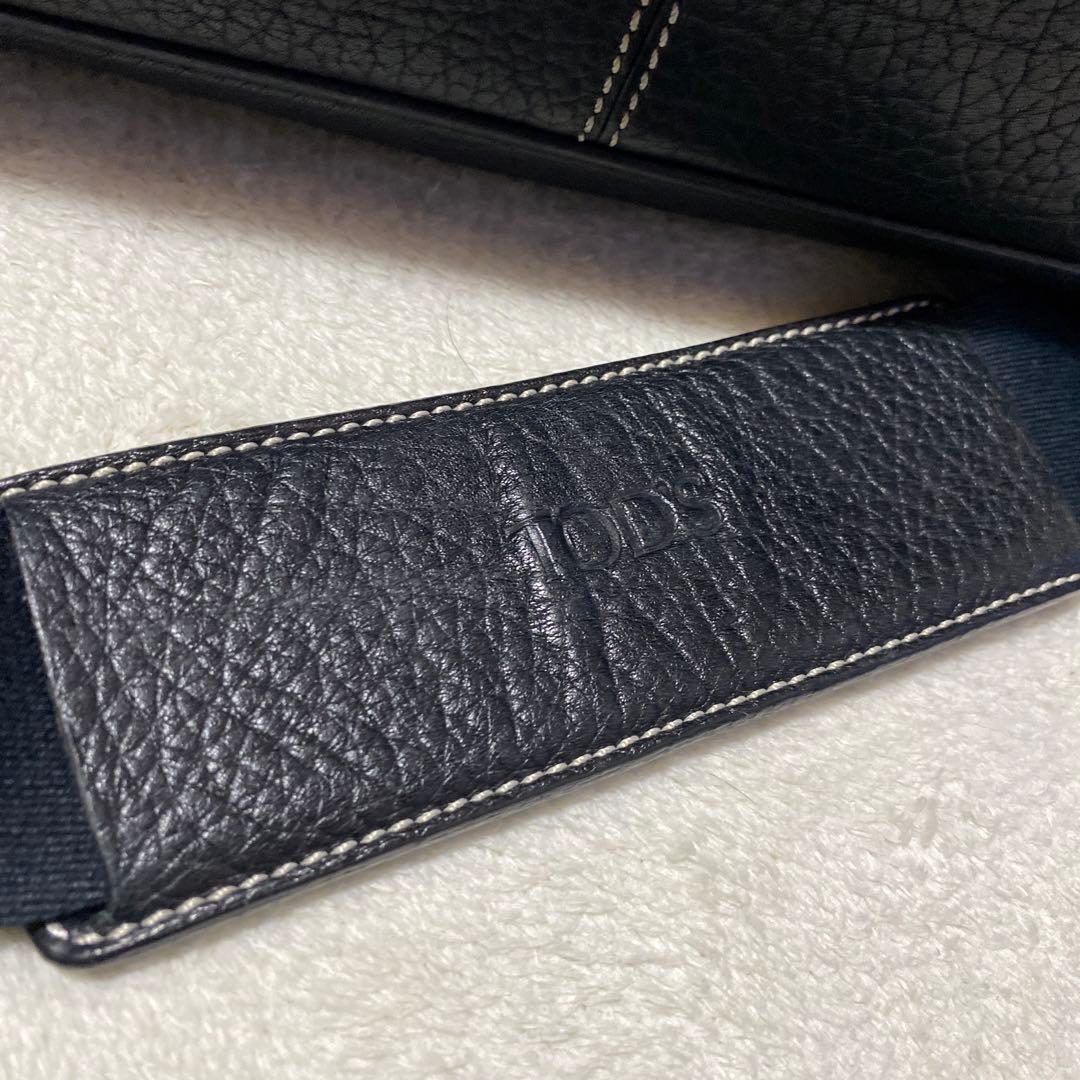 ✨希少✨TOD'S ブラックフラップ式 2WAY ショルダーバッグ　ヌメ革　黒
