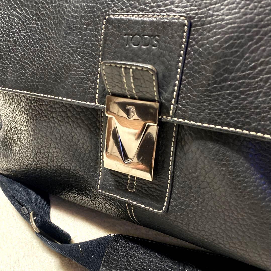 ✨希少✨TOD'S ブラックフラップ式 2WAY ショルダーバッグ　ヌメ革　黒