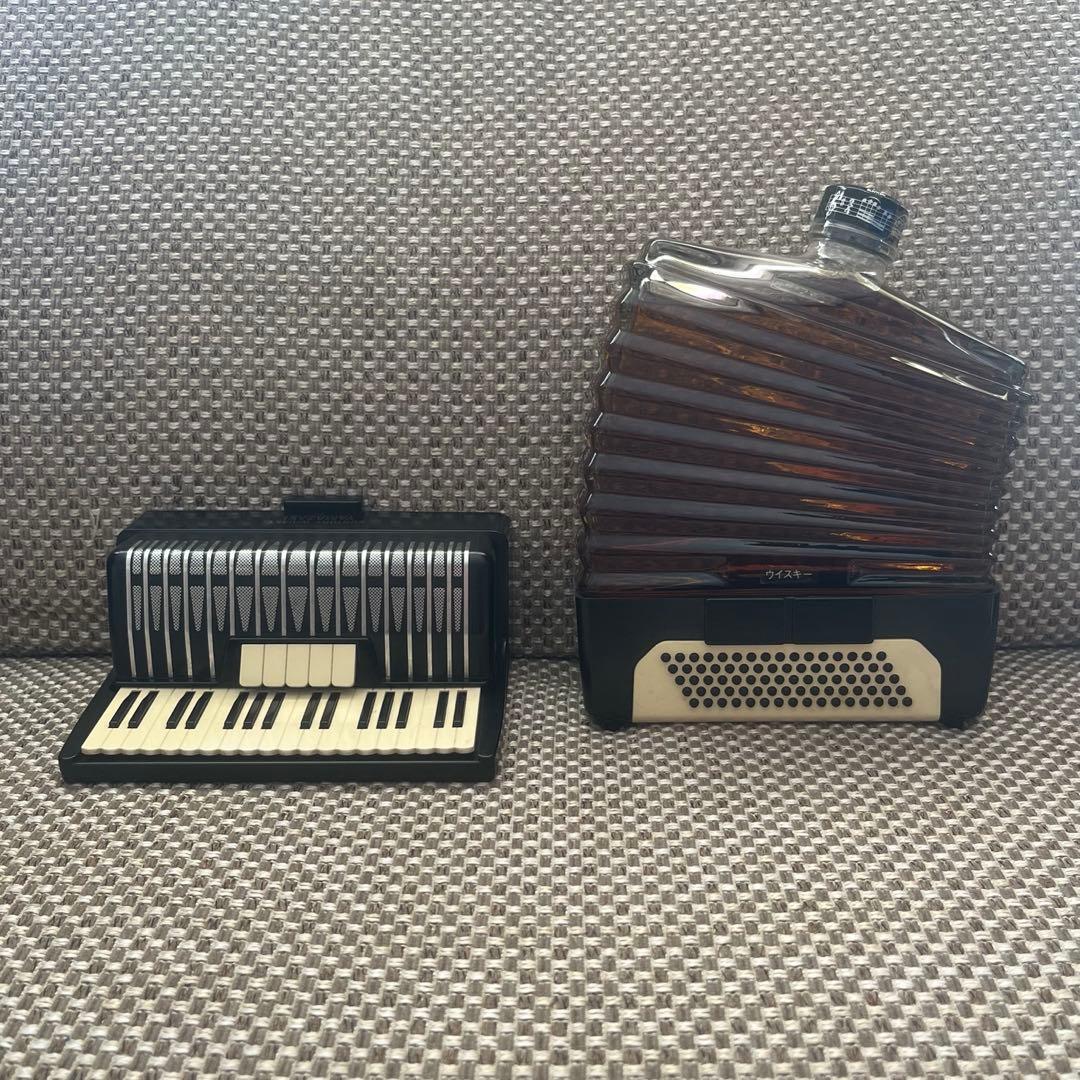 【未開封】サントリー 山崎 ウイスキー アコーディオン 700ml