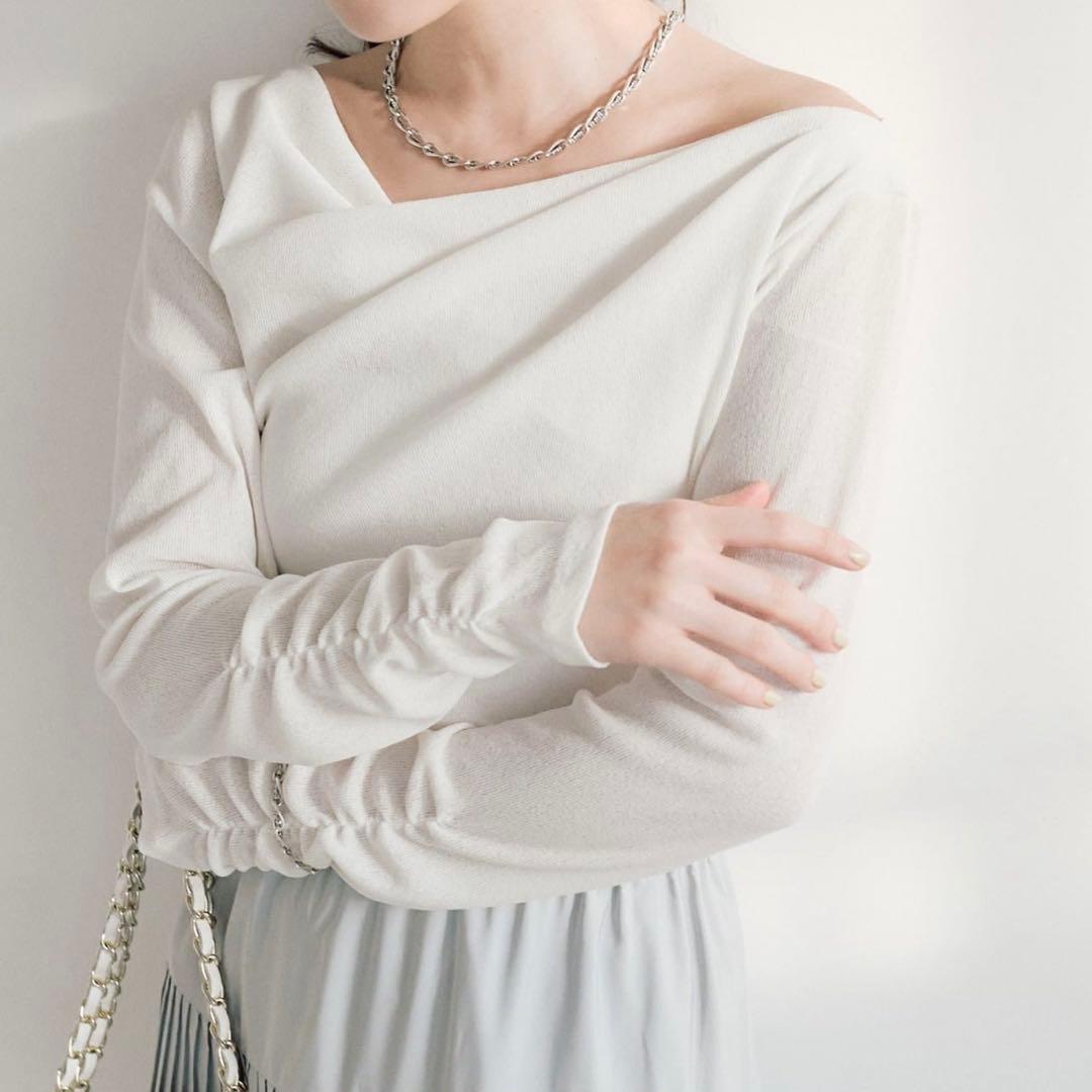 【新品タグ付】ラブティックボンボン ドレープネックプルオーバー