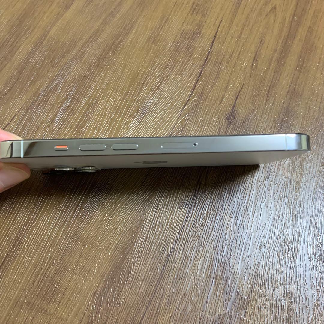 【美品】iPhone13 Pro 256GB SIMフリー シルバー