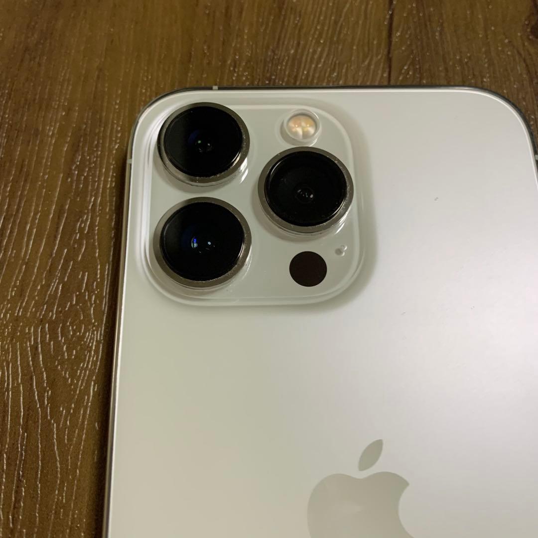 【美品】iPhone13 Pro 256GB SIMフリー シルバー