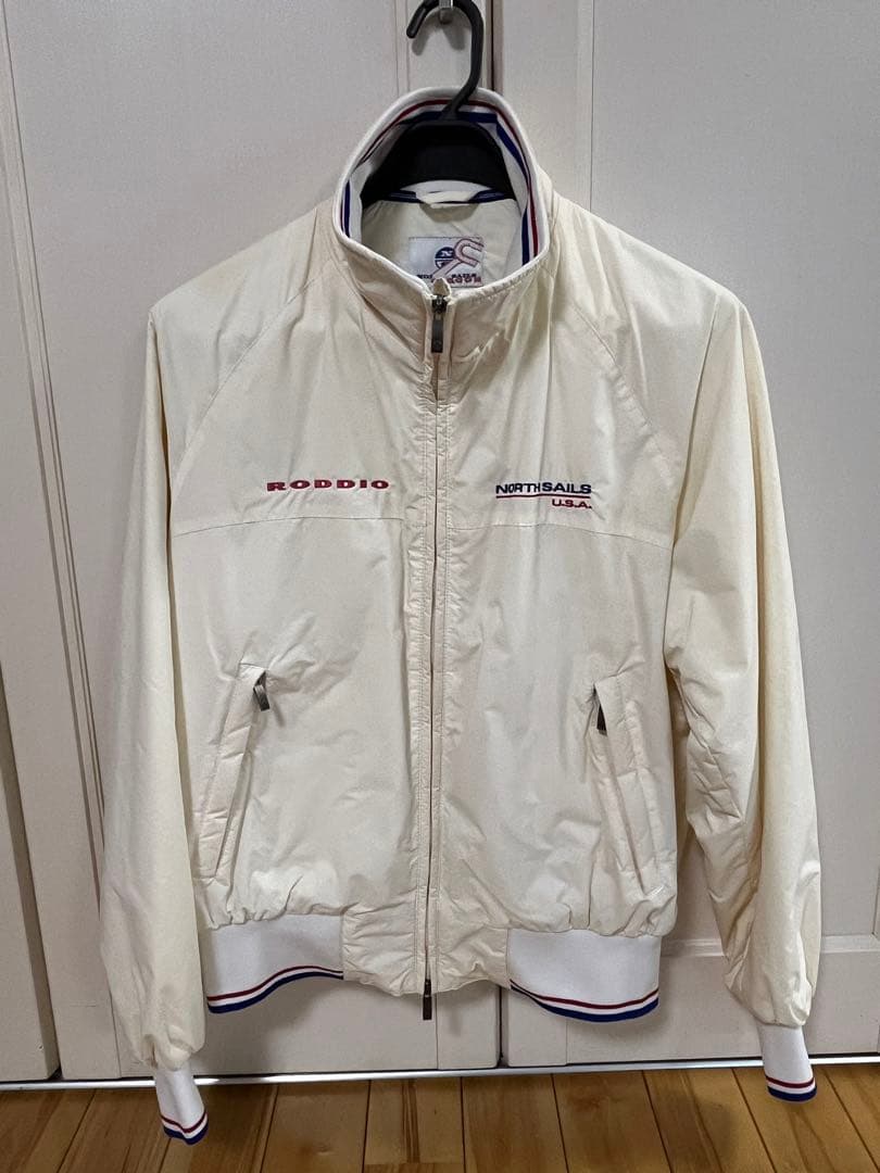 RODDIO ロッディオ　ウインドパーカー