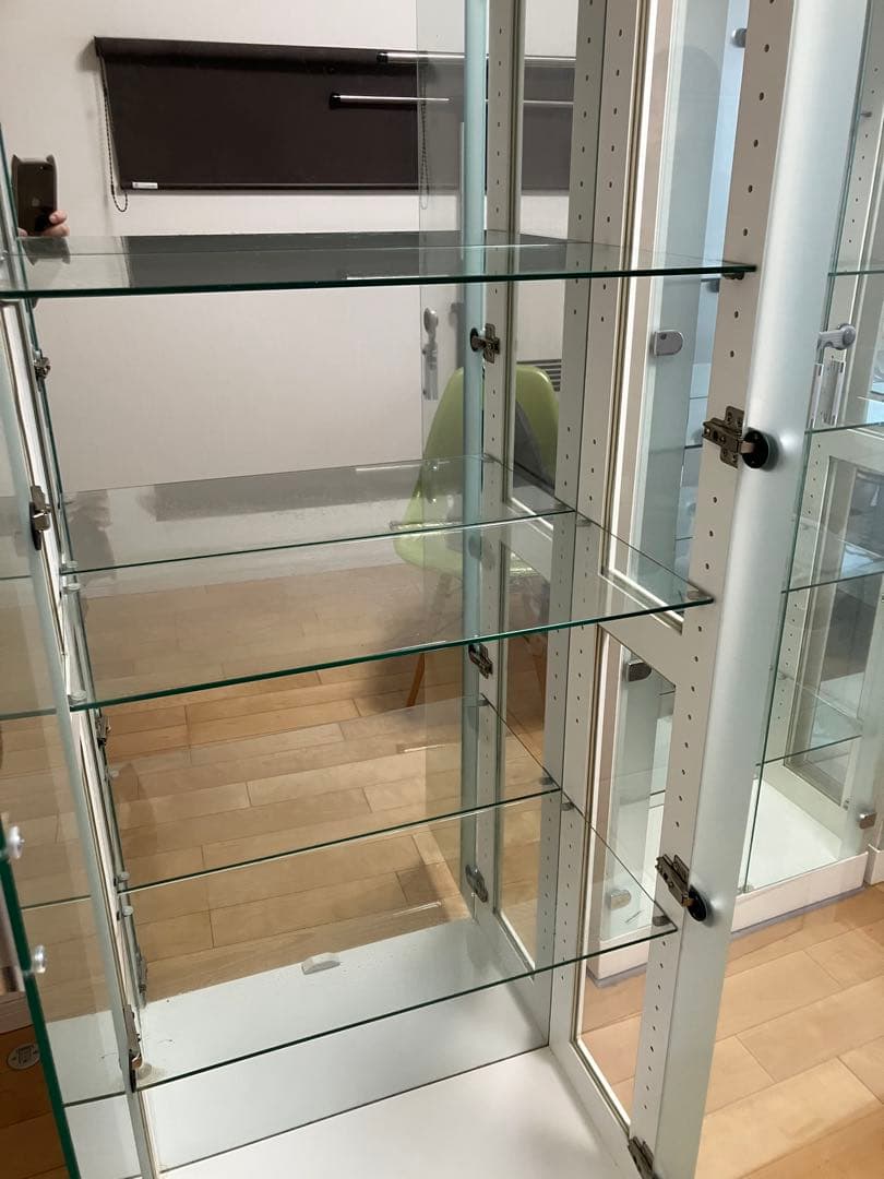 ガラスケース棚　一台