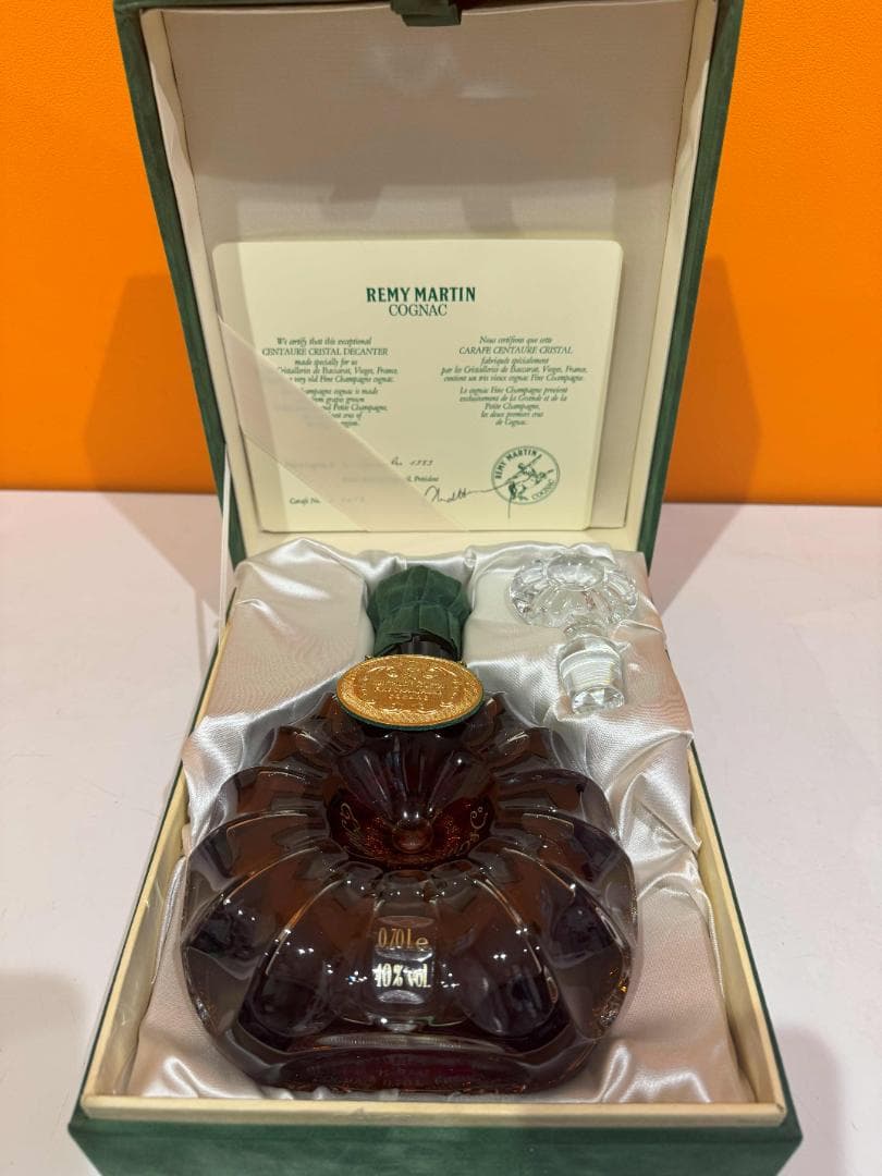 ぷっちゃん　レミーマルタン　コニャック　セントークリスタル　バカラボトル