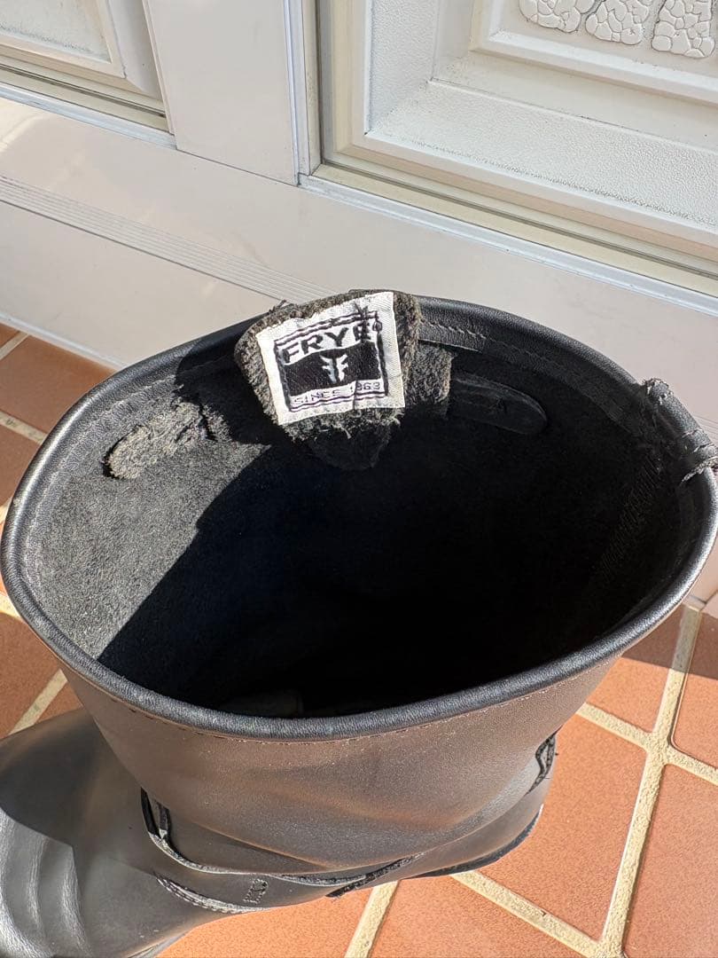 ブラックレザーエンジニアブーツ