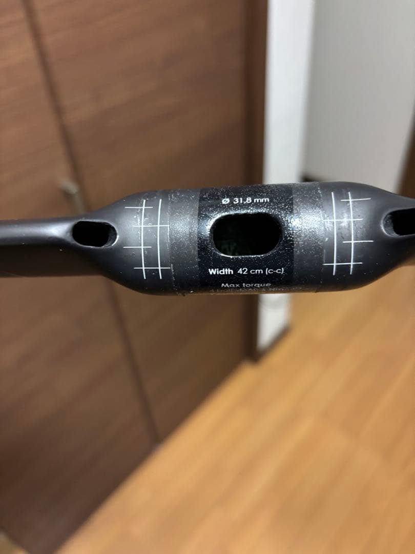 3T AEROFLUX LTDカーボンエアロドロップハンドル