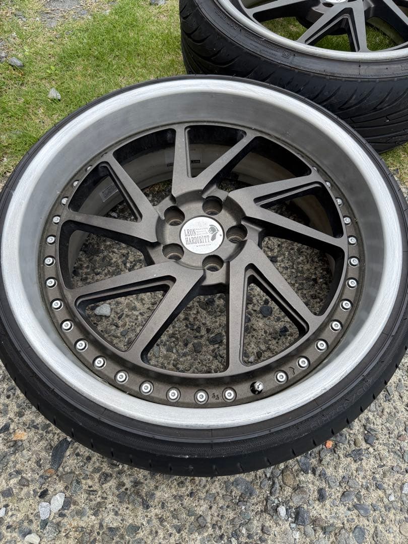 レオンハルトバレストラ LEONHARDIRITT BALESTLA 19インチ