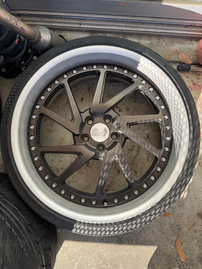 レオンハルトバレストラ LEONHARDIRITT BALESTLA 19インチ