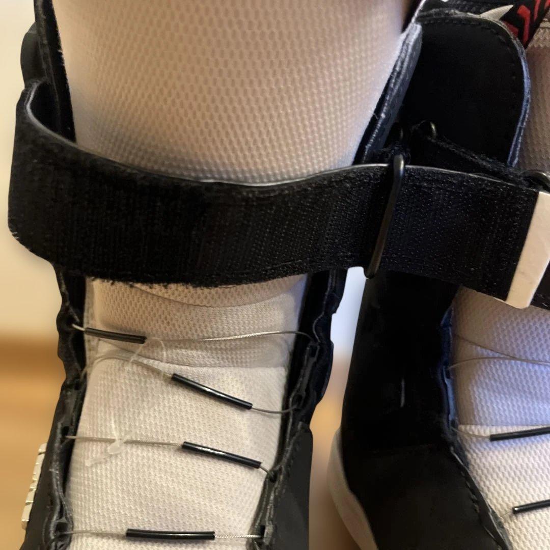 21cm子ども用 ブラック スノーボードブーツ