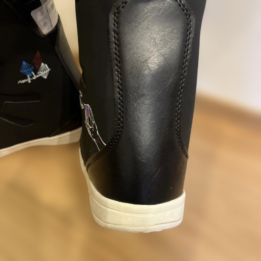 21cm子ども用 ブラック スノーボードブーツ