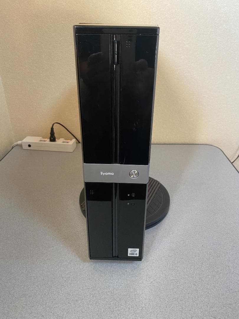 LATTEさん i5-10400 16GB SSD250GB Win11