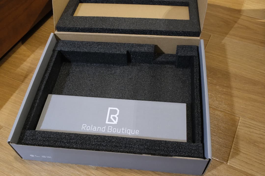 Roland Boutique JU-06A + K-25m（値下げ）