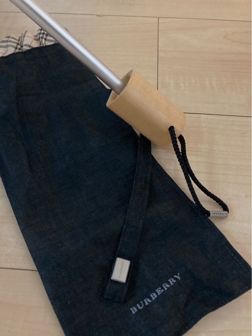 BURBERRY 折りたたみ日傘 ダークグレー AURORA 日傘