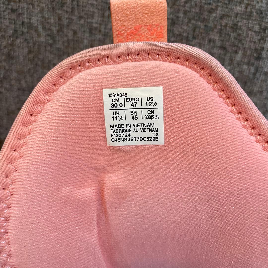 ASICS NOVA SURGE 3 グレープフルーツパパイヤ(ピンク)バッシュ