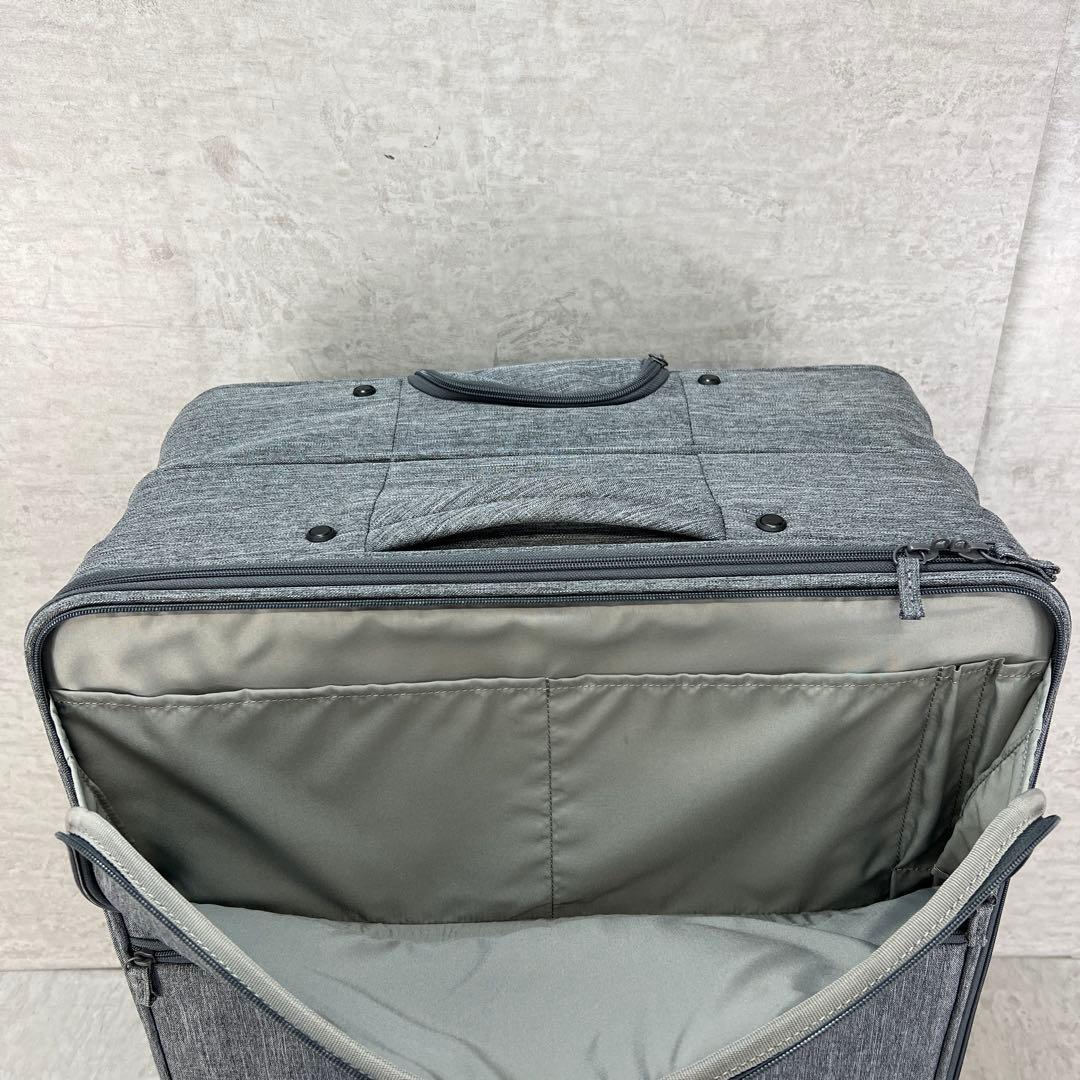 比較的美品　無印良品　特大　81L　半分の厚みで収納できるソフトキャリーケース