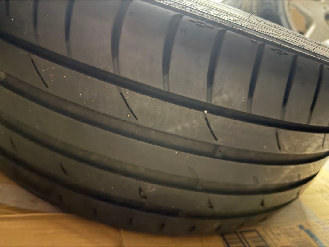 ピ*ん様 pcd100 ワークマイスター19インチ　プリウスポン付けでツラ