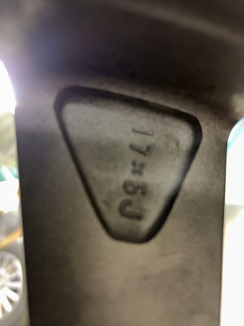 ヴォクシー　90系純正17インチアルミホイール