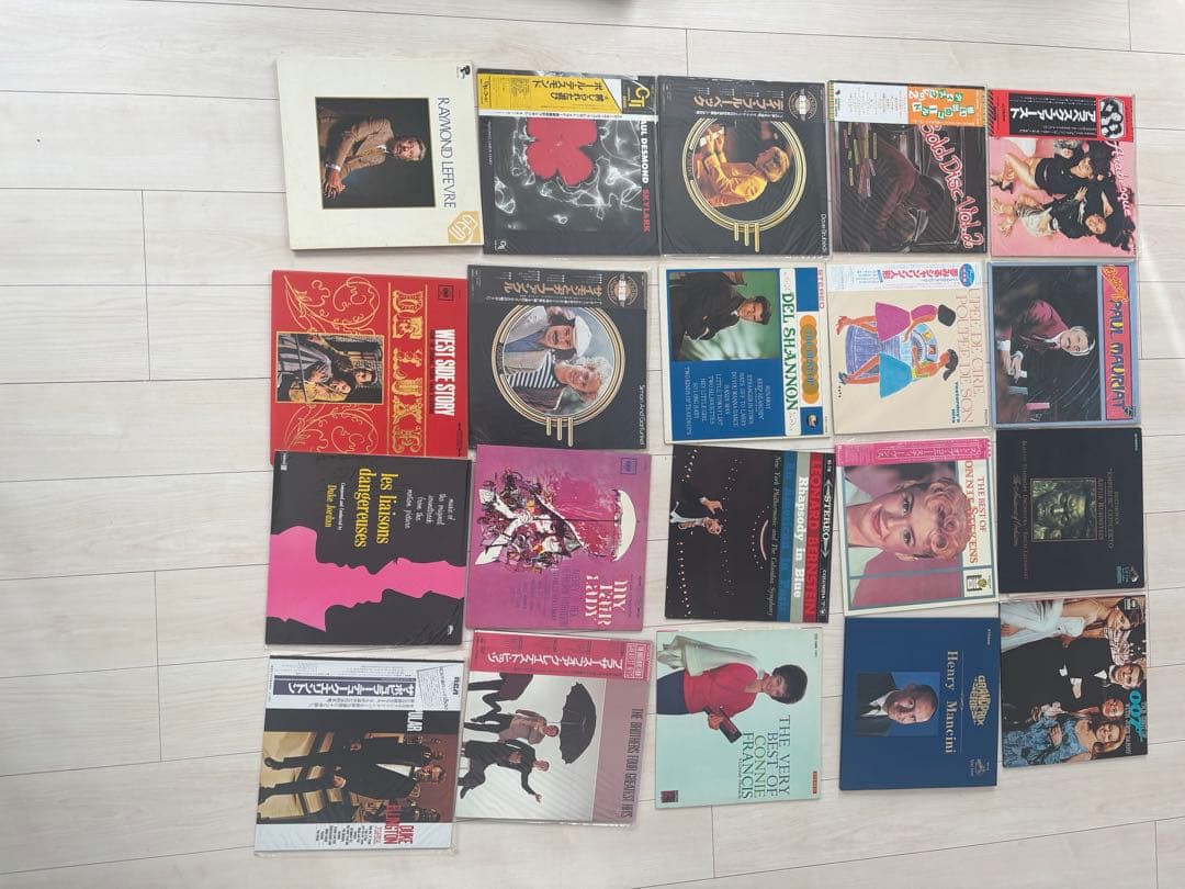 レコード洋楽邦楽まとめ売り、ばら売りしません。ケース付きです。