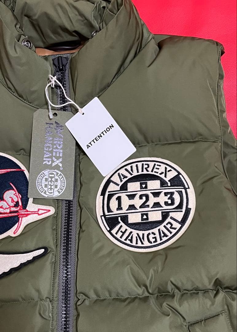 新品未使用 AVIREX　ストーム フーディ ベスト Mサイズ