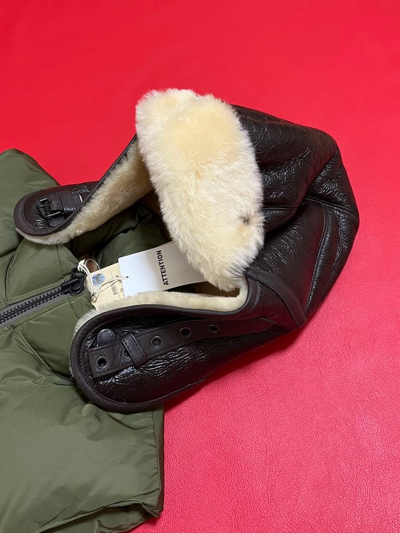 新品未使用 AVIREX　ストーム フーディ ベスト Mサイズ