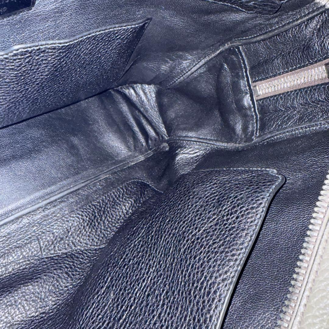 ハンドバッグ　PRADA レザーバッグ　グレー