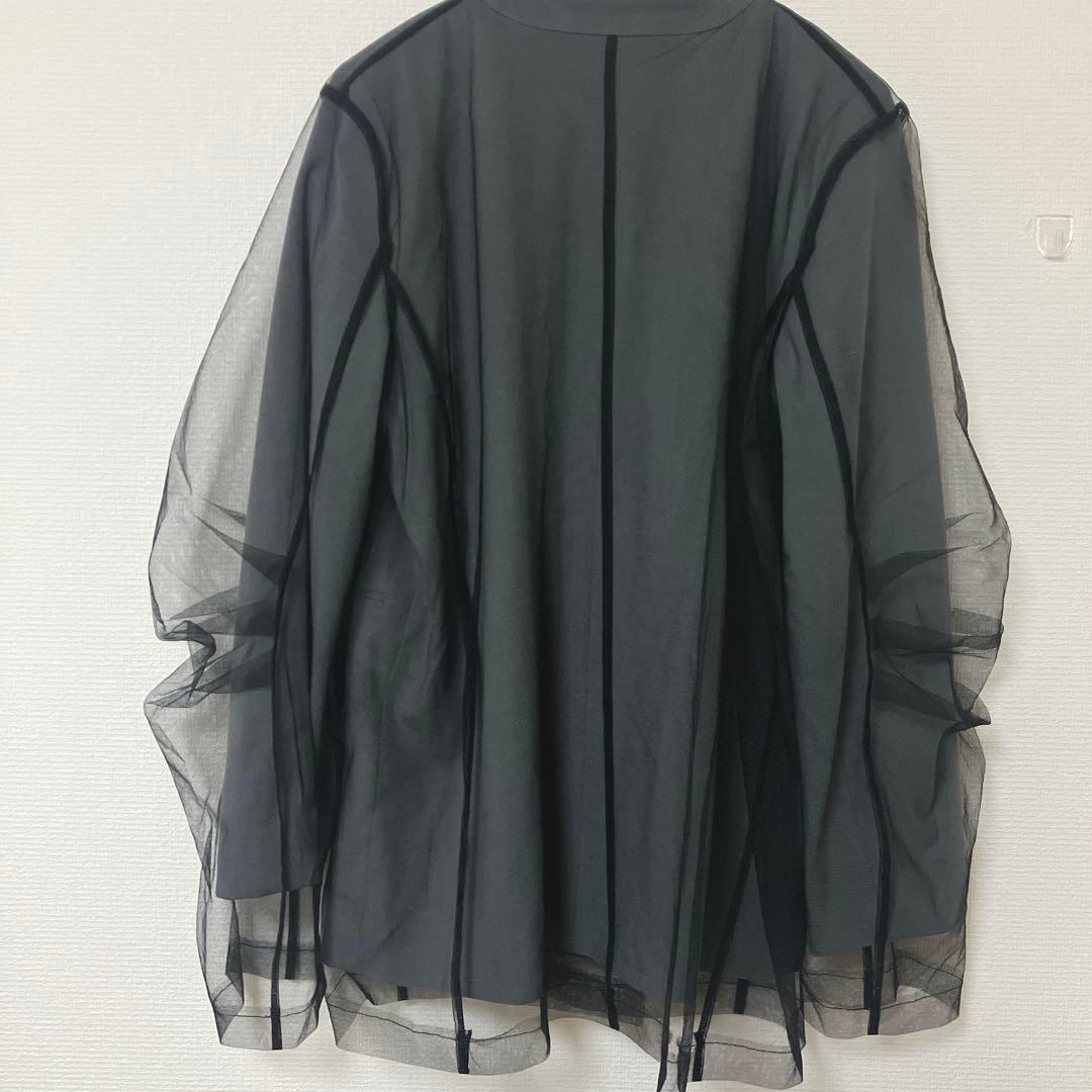 完売品　人気　ニアナ　ボクシーレイヤードチュールジャケット　チャコール　グレー系