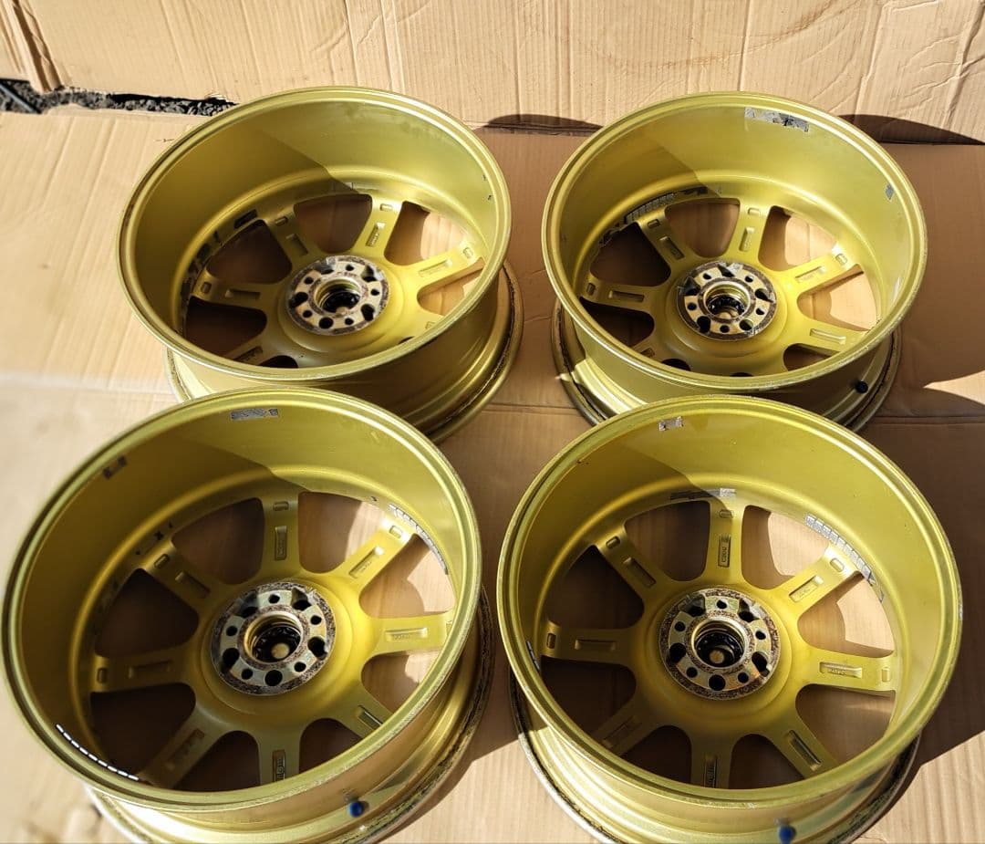 kame様Works Emotion XC8 18インチ4本セット プリウス