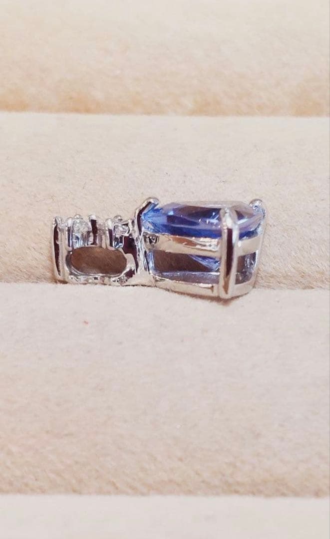 PT950タンザナイト1.0ct&ダイヤ0.05ctペンダントトップ