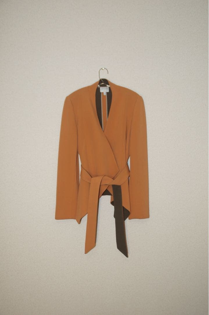 ARMANI COLLEZIONI ノーカラージャケット