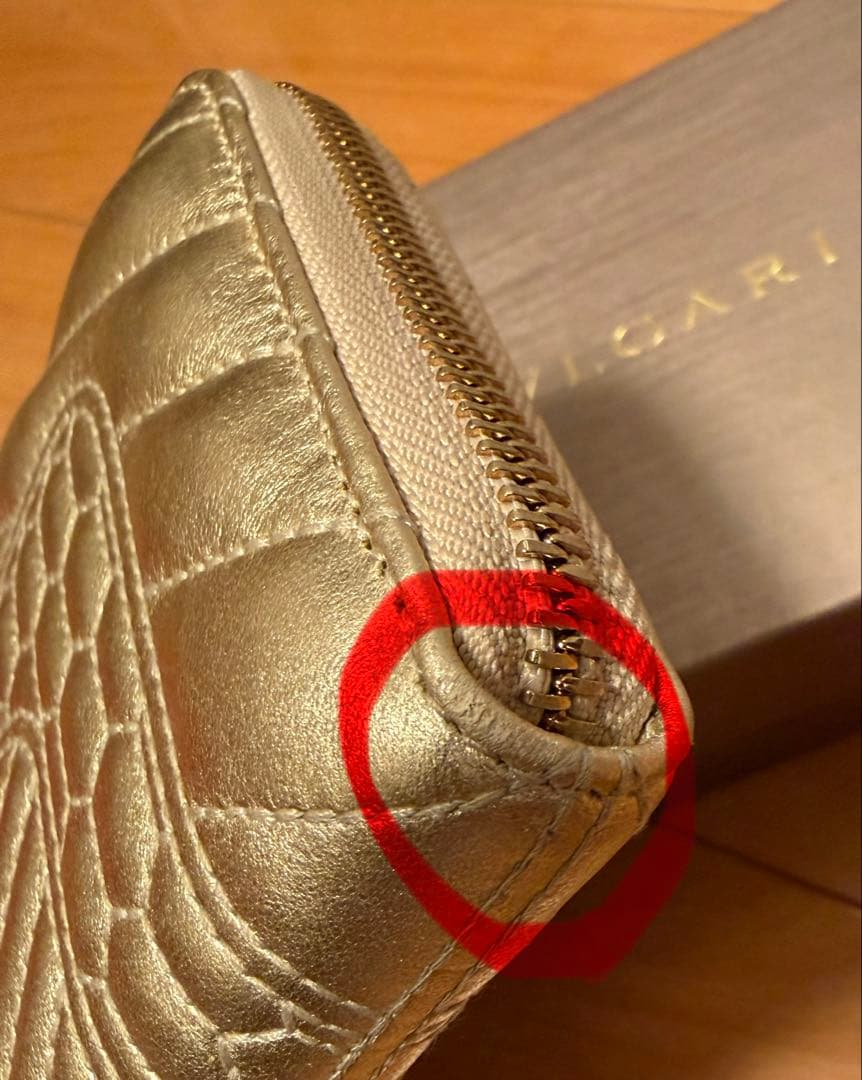 BVLGARI ゴールド キルティング長財布 箱付き