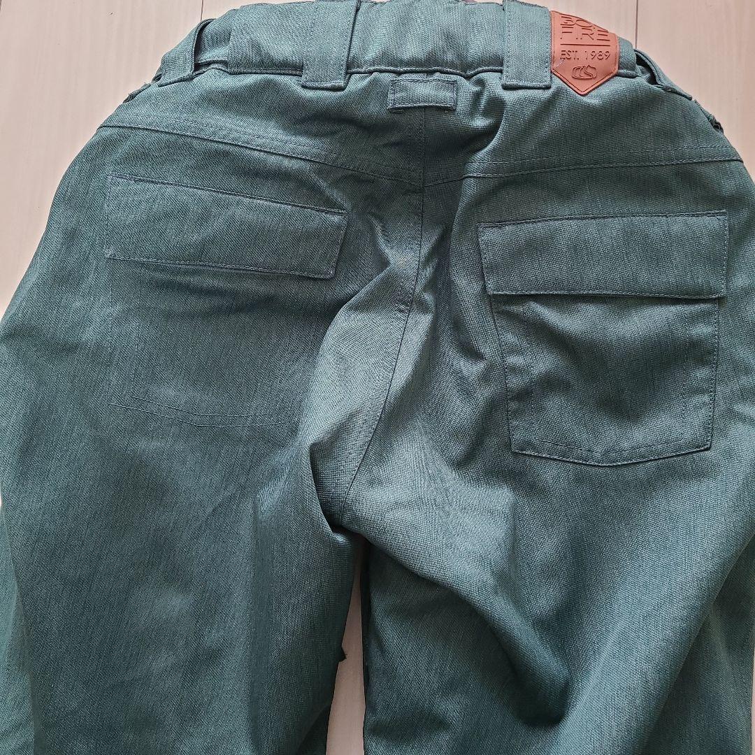 女性用スキーウェア 緑色