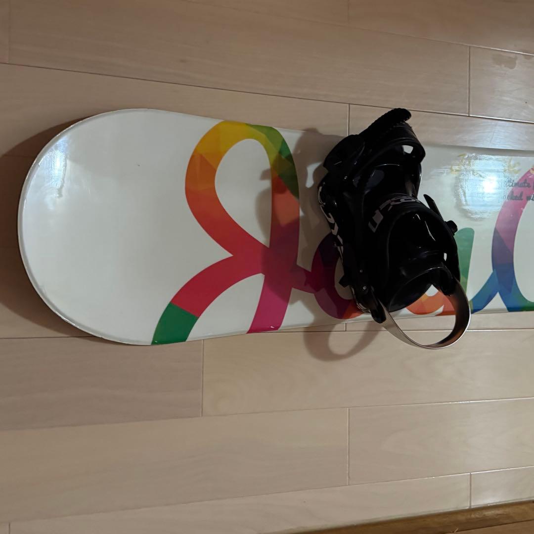 143cmスノーボード ビンディングバインディング付き初心者女性キッズレディース