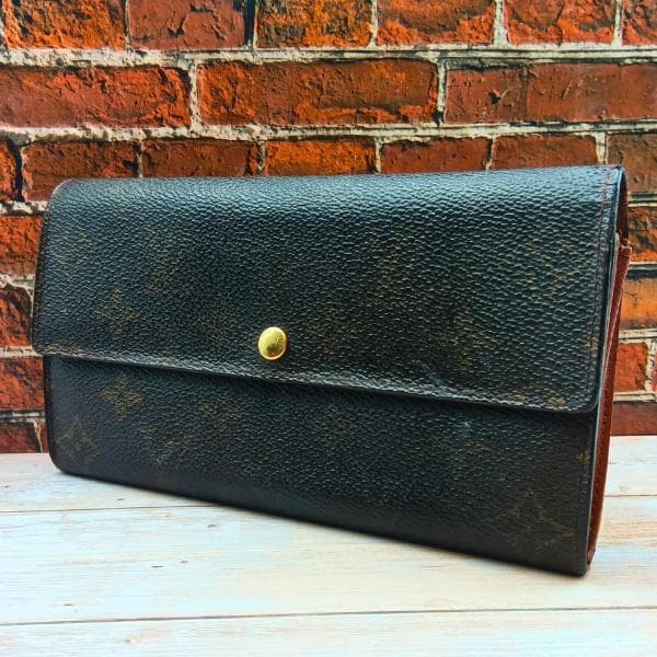 ルイヴィトン モノグラム インターナショナル 長財布 三つ折り 0039