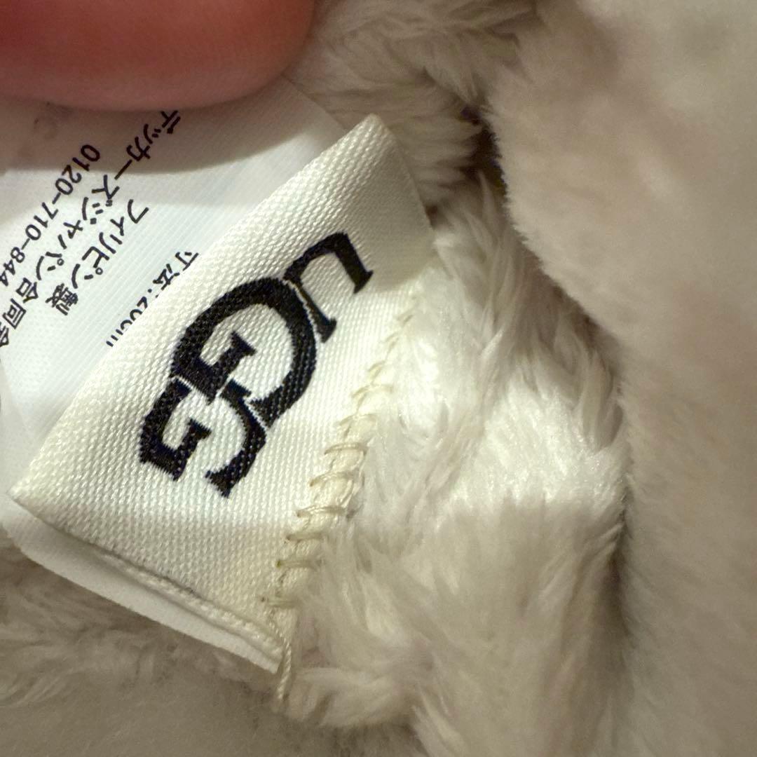 【新品未使用】UGG ホワイト キルティング手袋