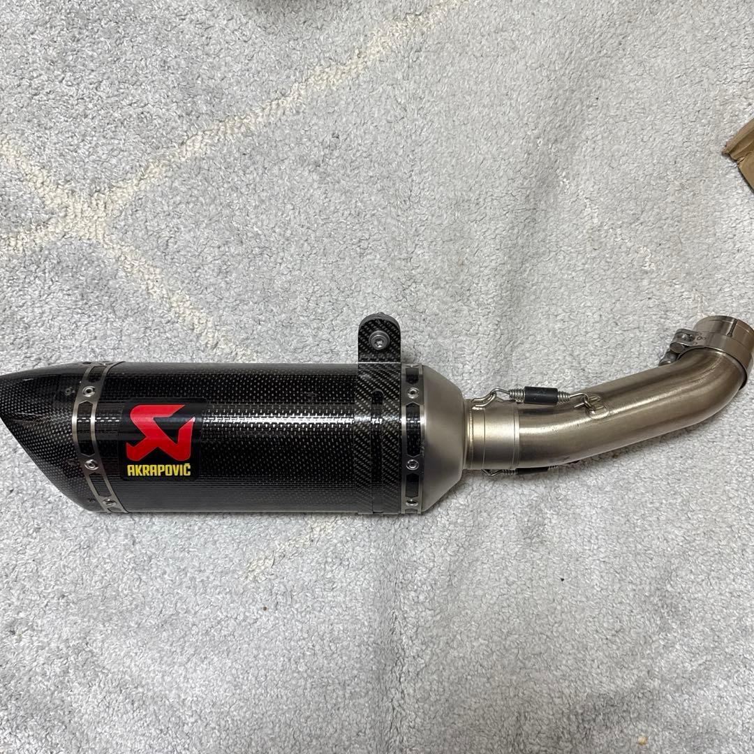 AKRAPOVIC マフラー