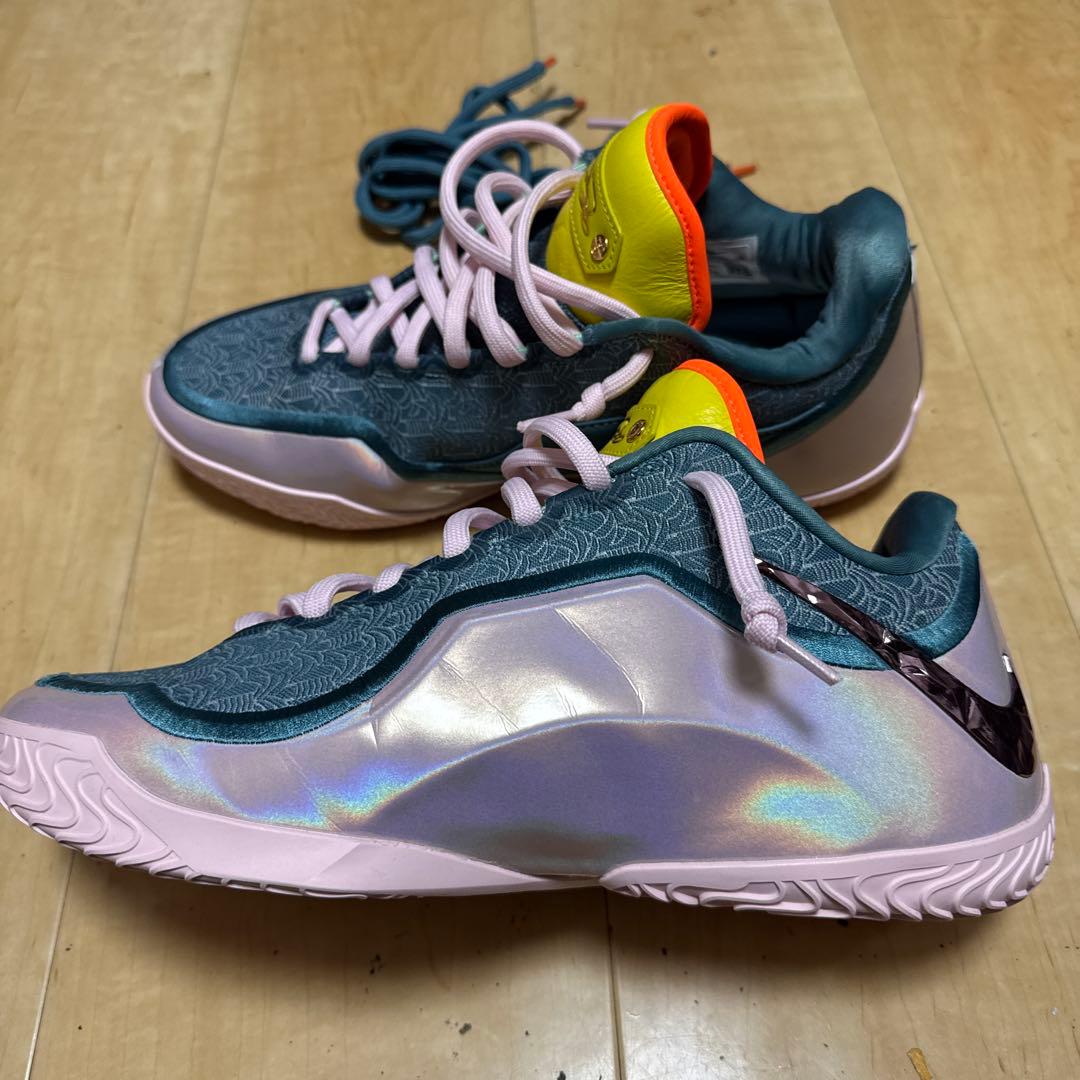 レブロン 23 EP \"Miami Twice\" 28cm