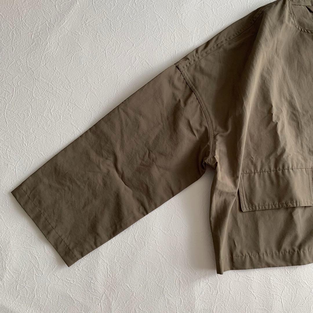 【美品】IENA　2025　ウェザーノーカラージャケット　カーキ　定価3万5千円