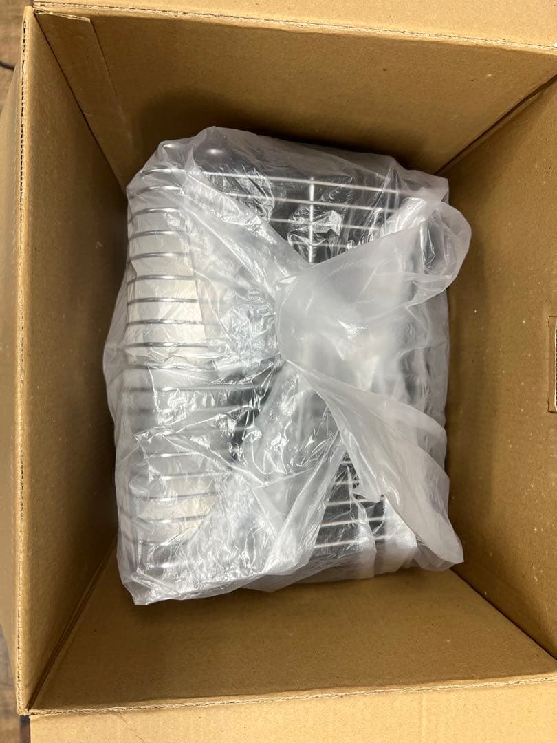 イワタニ　カセットガスストーブ　箱有り