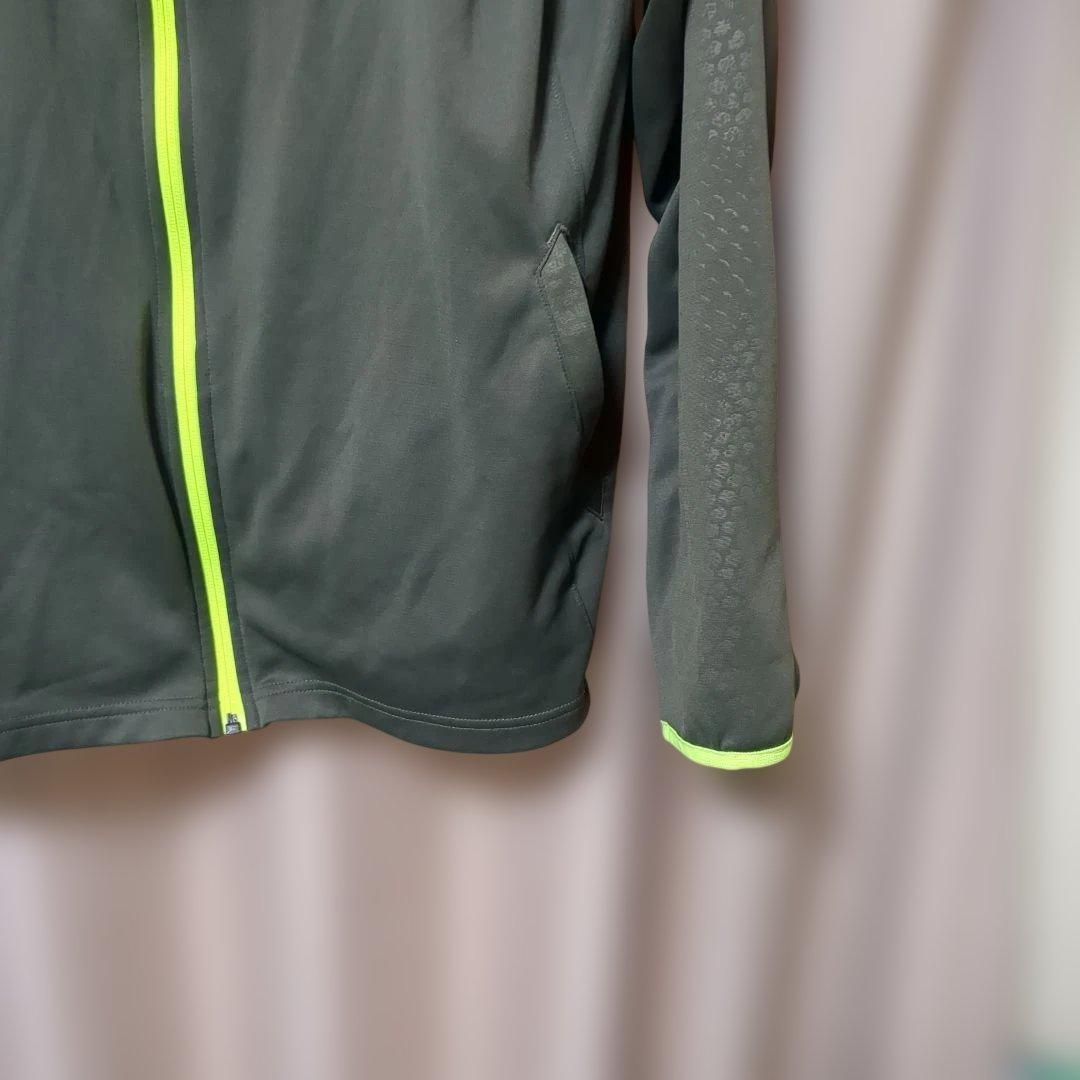 Under Armour モスグリーンフルジップジャケット